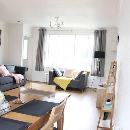 Private & Comfortable 2 Bedroom Home Away From Home Stanwell Dış mekan fotoğraf