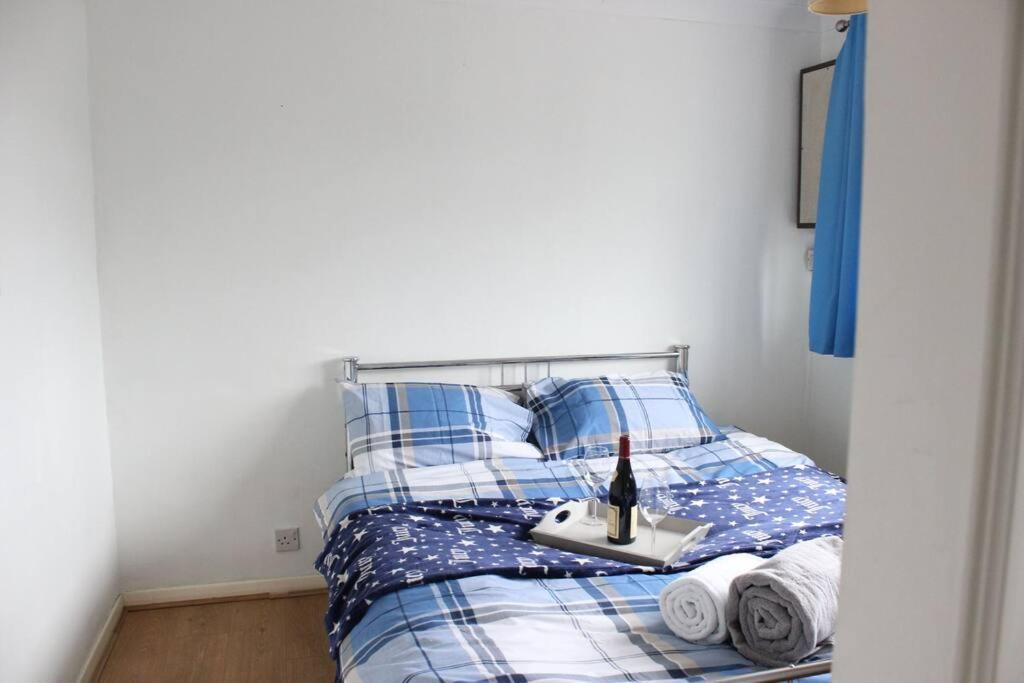 Private & Comfortable 2 Bedroom Home Away From Home Stanwell Dış mekan fotoğraf